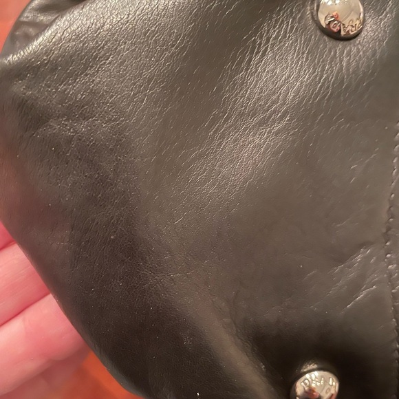 Prada Vitello Daino Soft Leather Black Hobo Handbag With Two Side Pockets - Picture 7 of 9